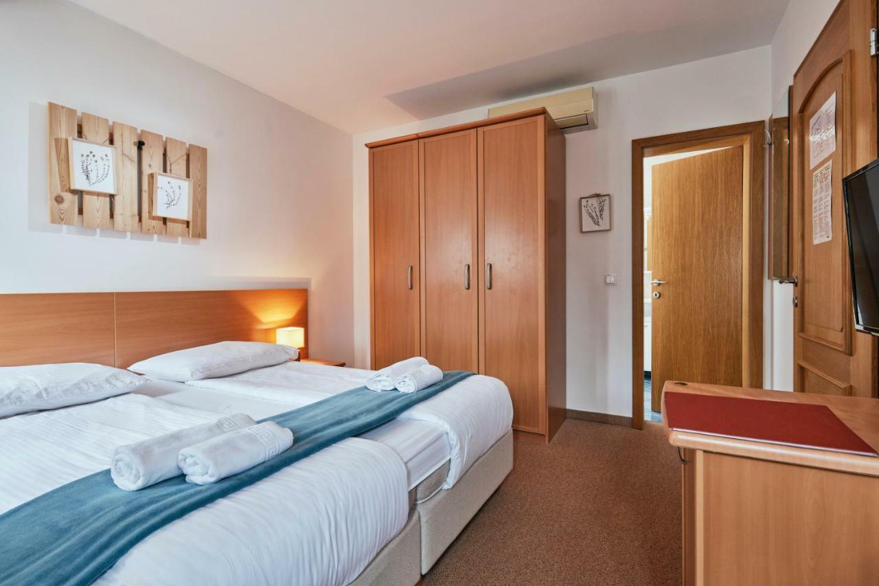 Rooms & Restaurant Ostarija Dolenjske Toplice Ngoại thất bức ảnh