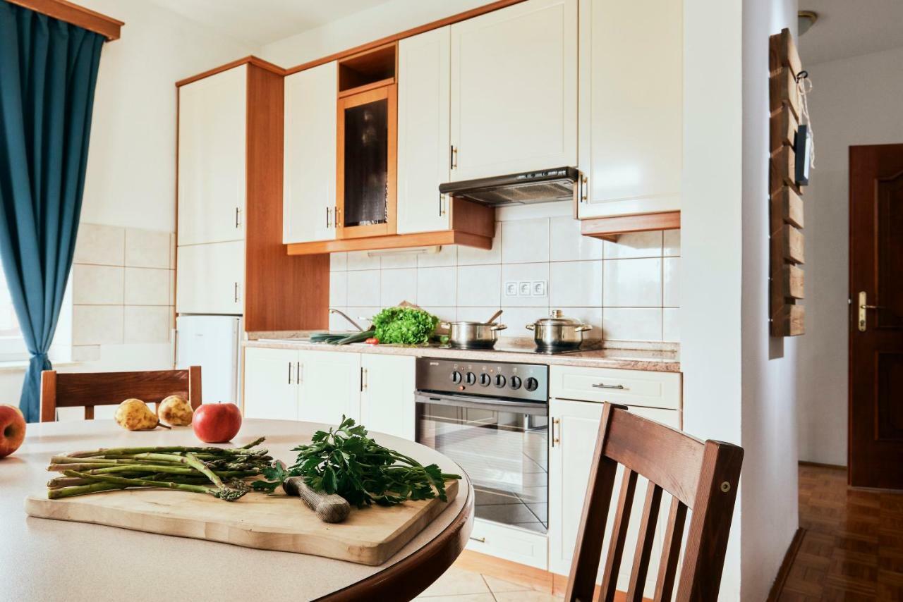 Rooms & Restaurant Ostarija Dolenjske Toplice Ngoại thất bức ảnh