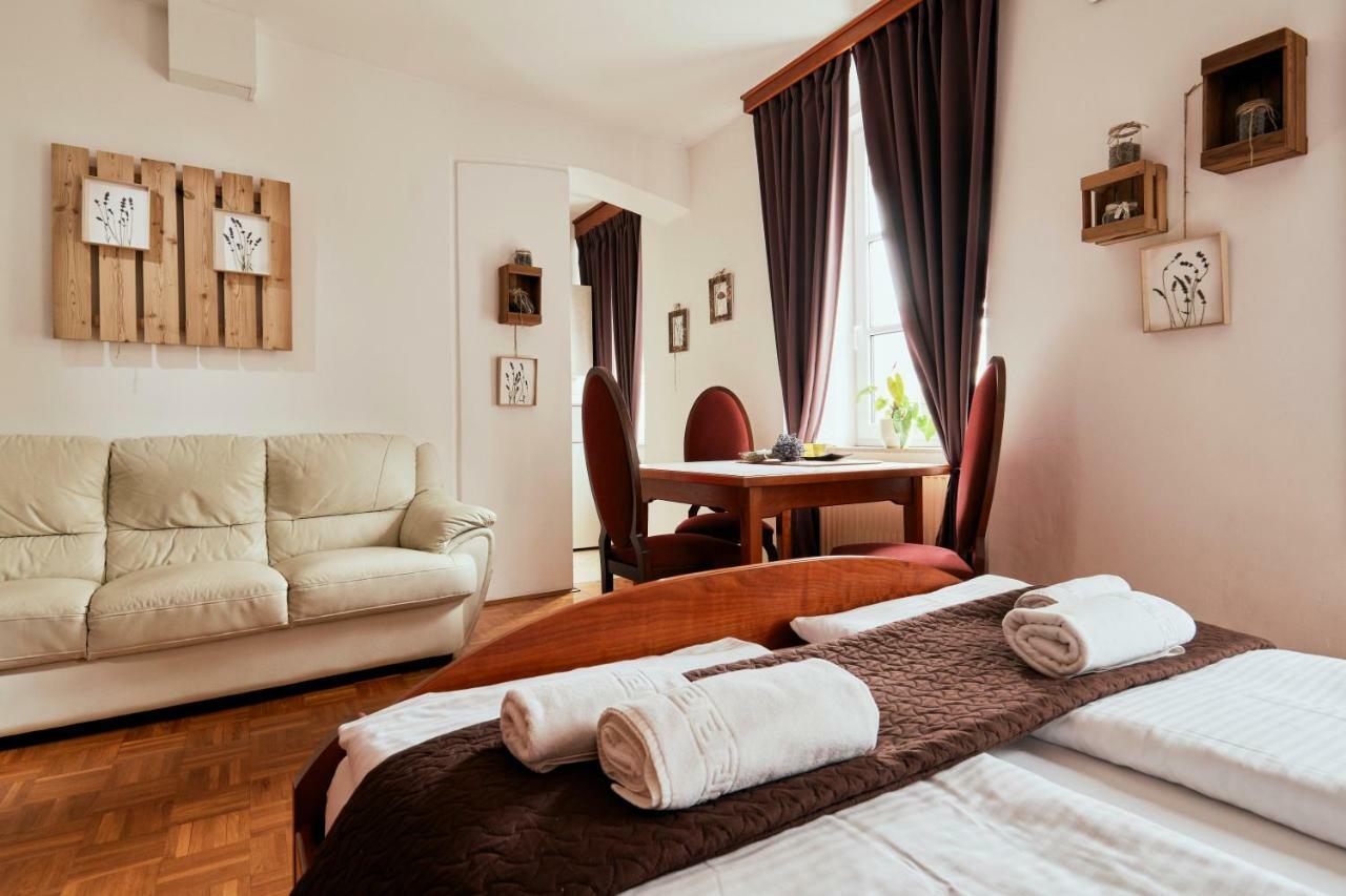 Rooms & Restaurant Ostarija Dolenjske Toplice Ngoại thất bức ảnh